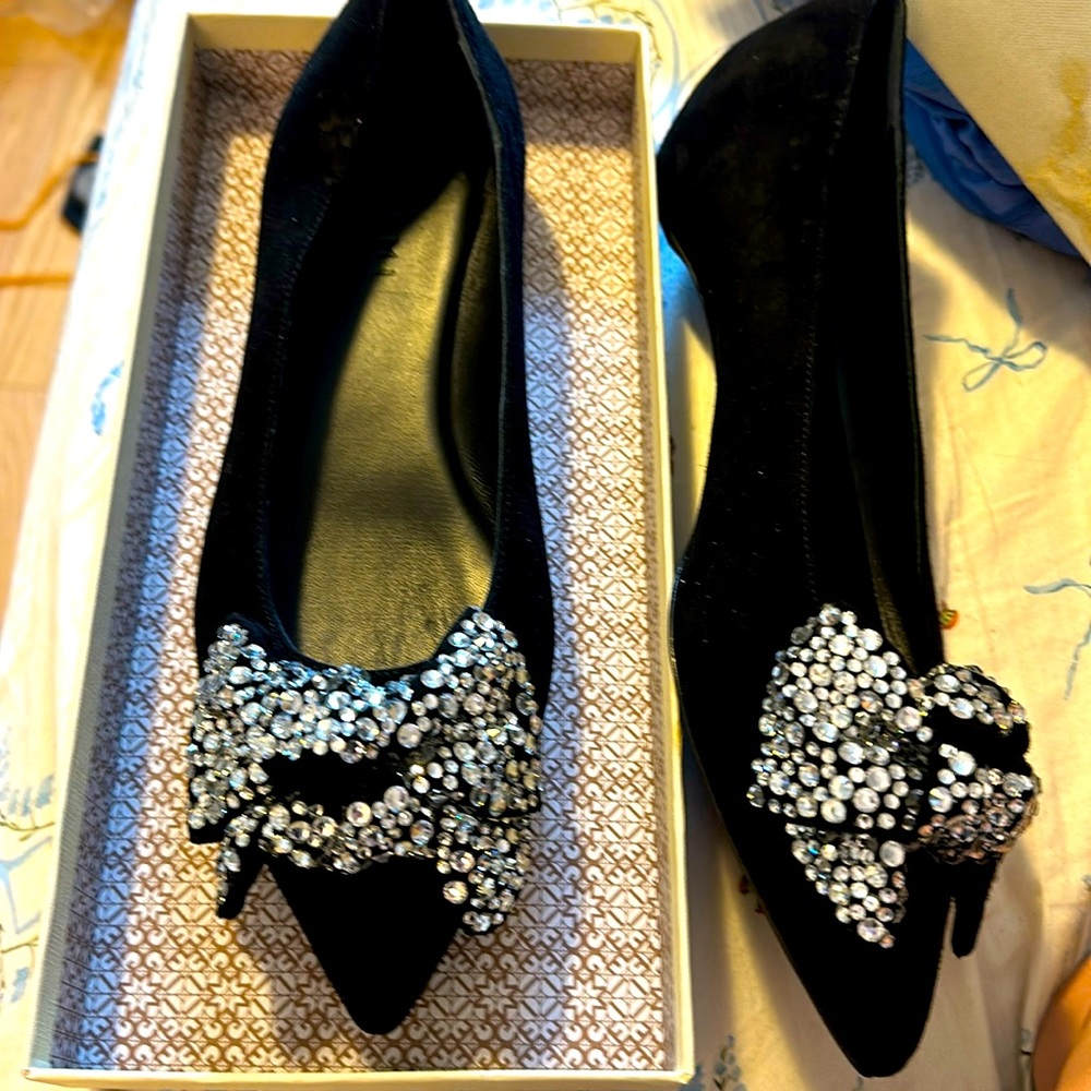 New M. Gemi Esatto Flat Fiocco black suede flats with crystal bows size 40.